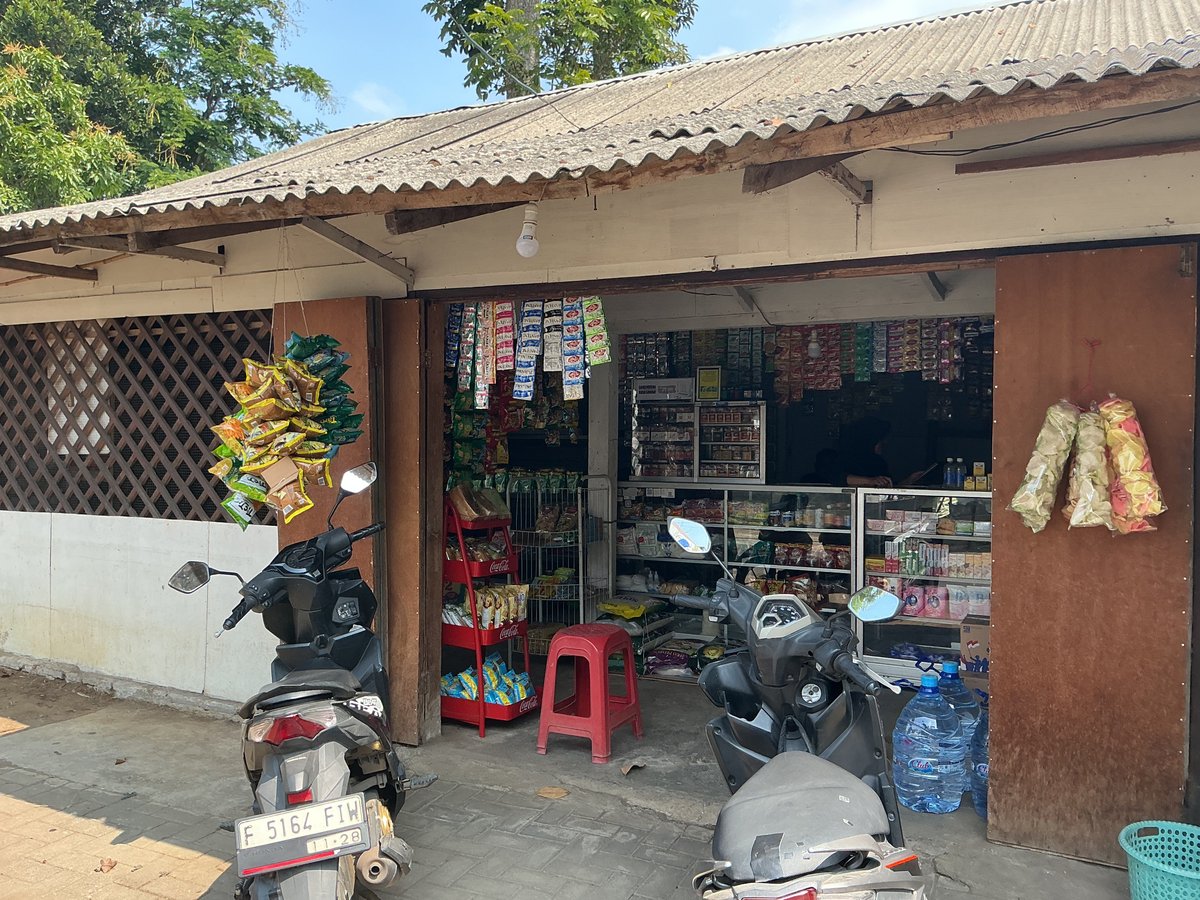 Toko Pak Poniri