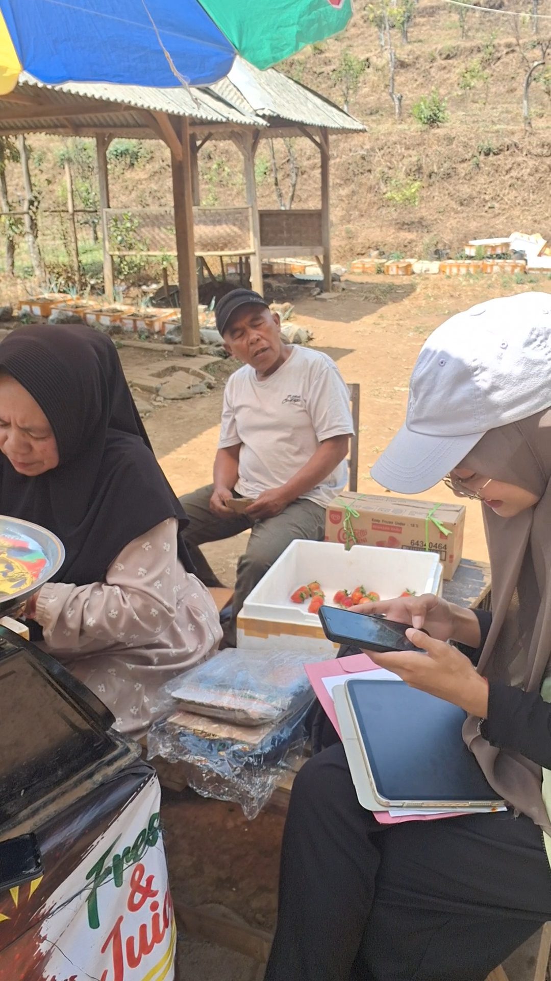 Mahasiswa KKN UNS Tim 178 Lakukan Pemetaan Destinasi Wisata dan Persebaran UMKM Desa Selorejo — foto 6